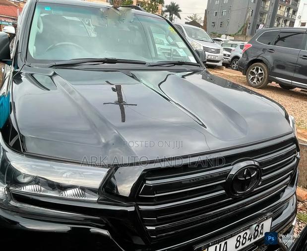 Toyota Land Cruiser 2017 Black