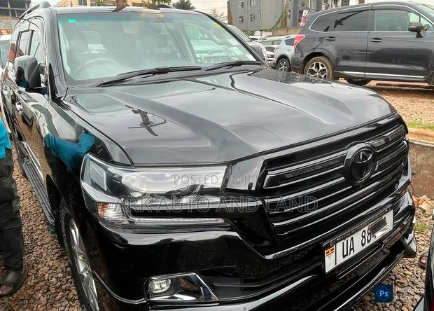 Toyota Land Cruiser 2017 Black