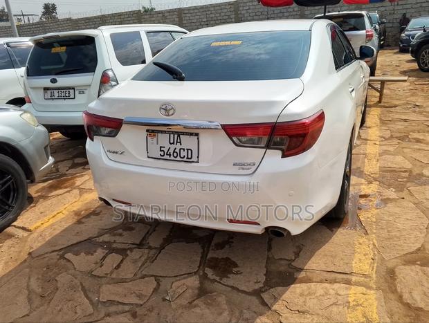 Toyota Mark X 2012 White