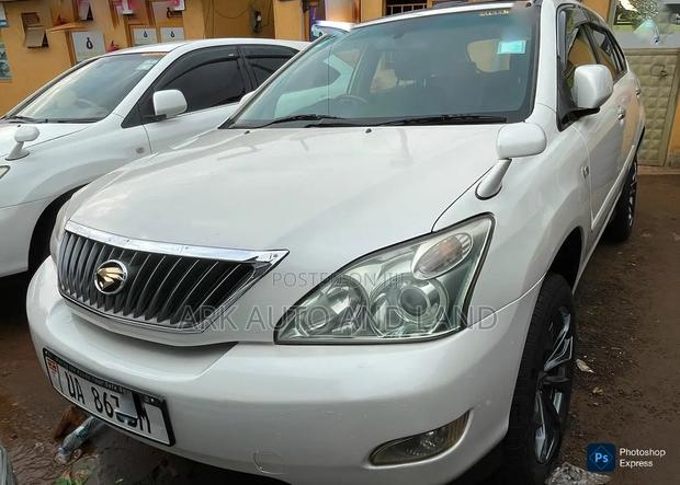 Toyota Harrier 2009 White