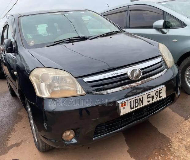 Toyota Raum 2008 Black