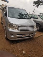 Toyota Noah 2002 Silver for sale