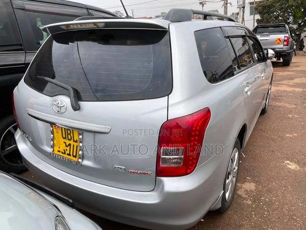 Toyota Corolla Fielder 2008 Silver