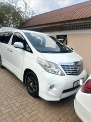 Toyota Alphard 2.4 Petrol AWD 2011 White for sale