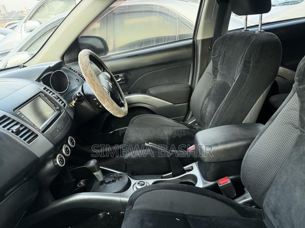 Mitsubishi Outlander 2004 Gray
