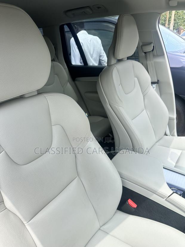 Volvo XC90 2018 Blue