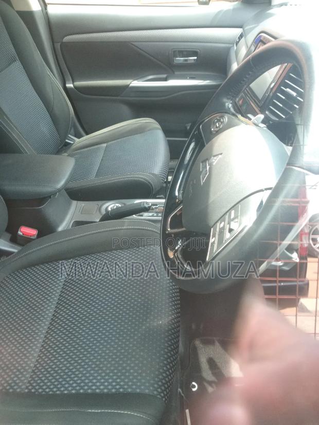 Mitsubishi Outlander 2017 Black