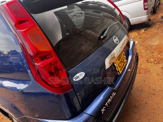 Nissan X-Trail 2010 Blue