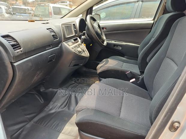 Toyota Wish 2007 Silver