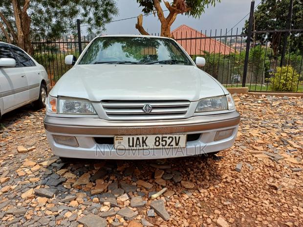 Toyota Premio 2001 Silver
