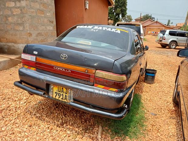 Toyota Corolla 1996 Gray