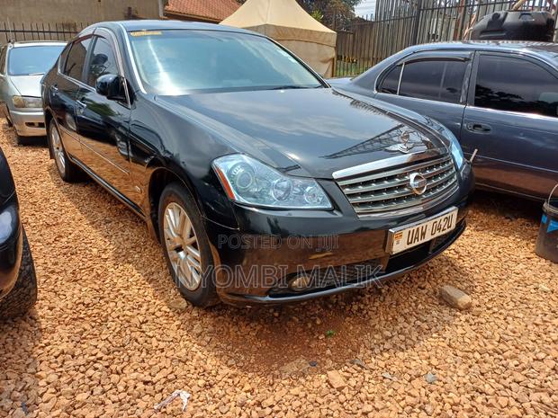 Nissan Fuga 2005 Black