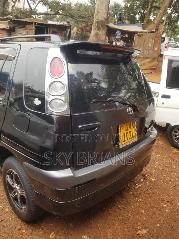 Toyota Raum 2004 Black