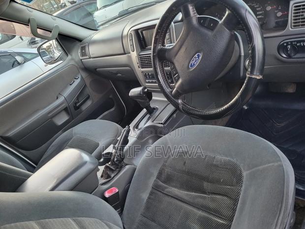 Ford Explorer Limited 4.0 2005 White