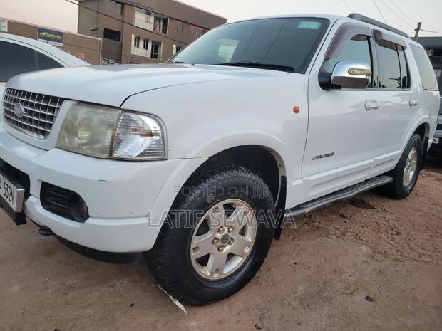 Ford Explorer Limited 4.0 2005 White