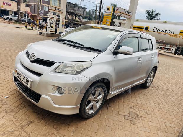 Toyota IST 2008 Silver