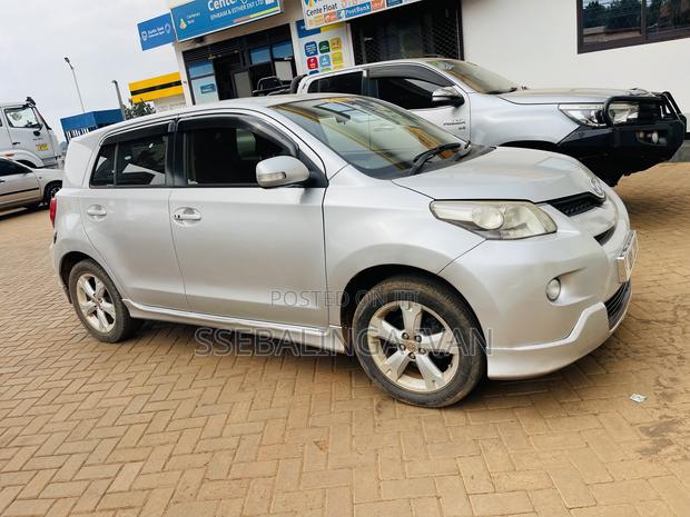 Toyota IST 2008 Silver