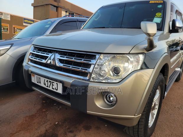 Mitsubishi Pajero 3.2 Di-D 2008 Silver