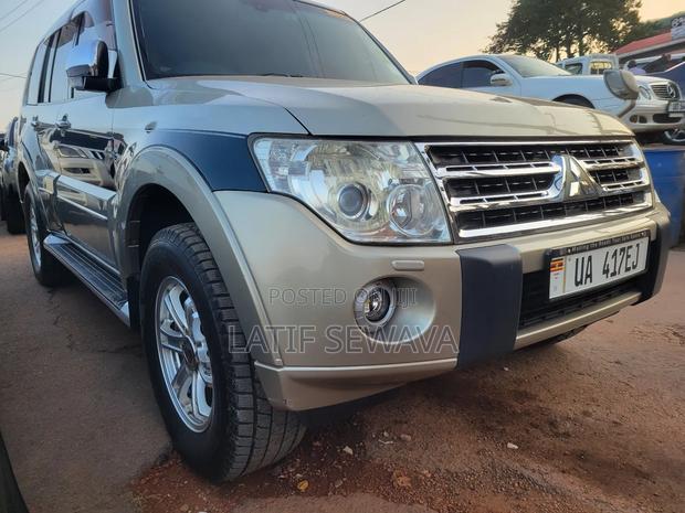Mitsubishi Pajero 3.2 Di-D 2008 Silver