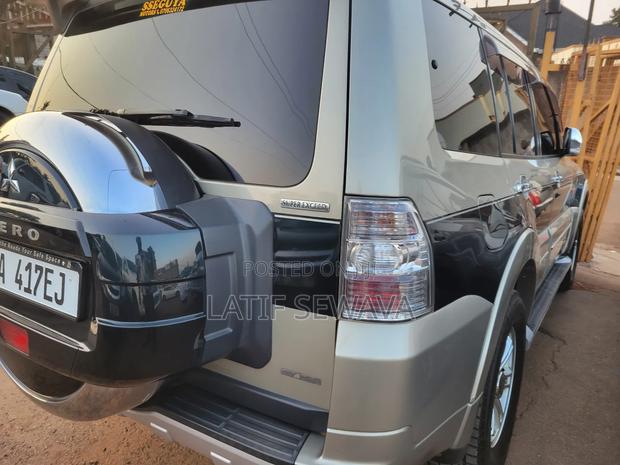 Mitsubishi Pajero 3.2 Di-D 2008 Silver