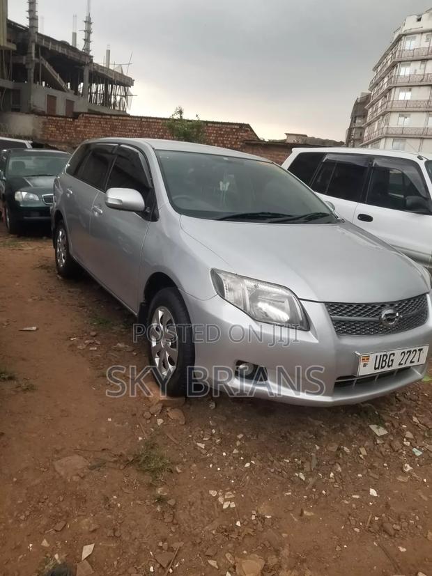 Toyota Corolla Fielder 2009 Silver