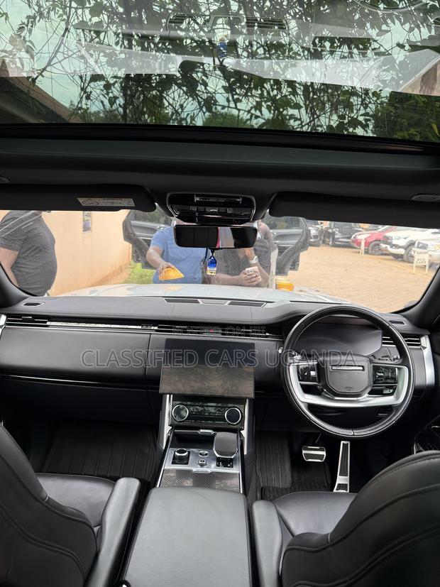 Land Rover Range Rover 2022 Silver