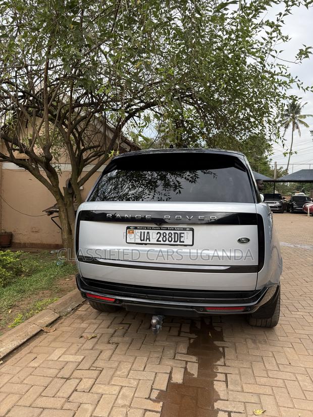 Land Rover Range Rover 2022 Silver
