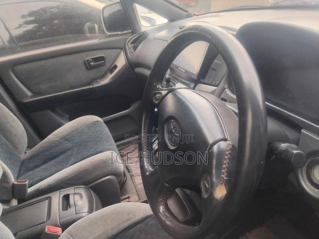 Toyota Harrier 2002 Off white
