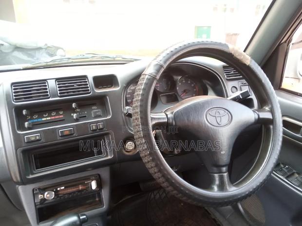 Toyota RAV4 1999 White