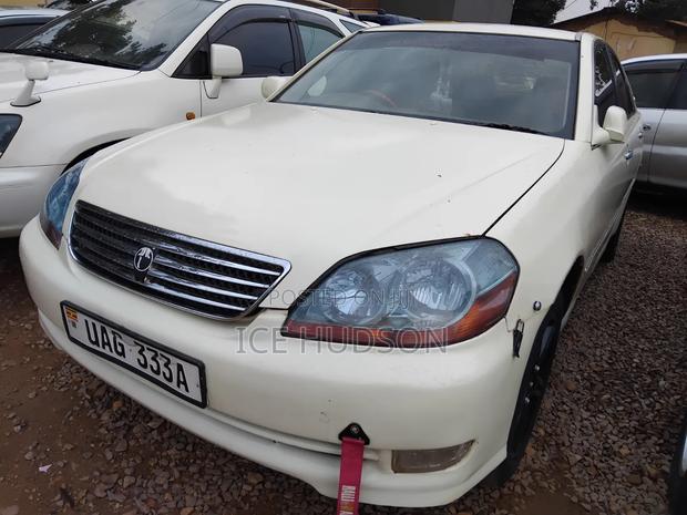 Toyota Mark II 2003 Off white