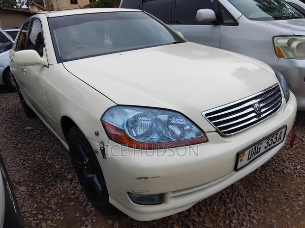 Toyota Mark II 2003 Off white