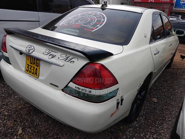 Toyota Mark II 2003 Off white