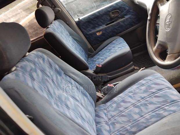 Toyota Noah 2003 Blue