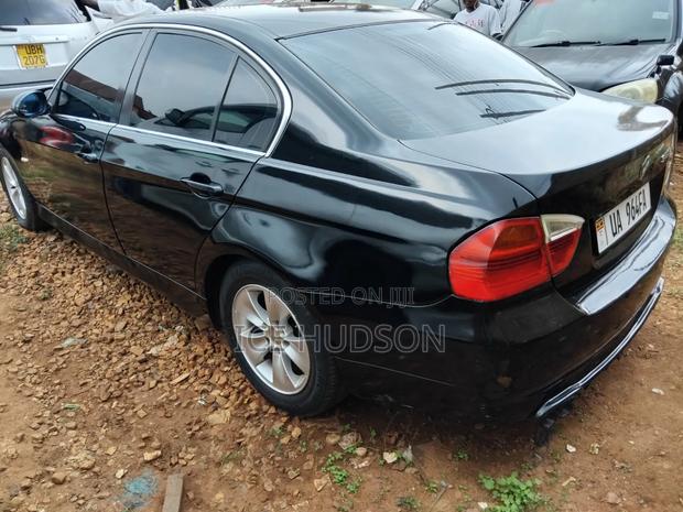 BMW 323i 2010 Black