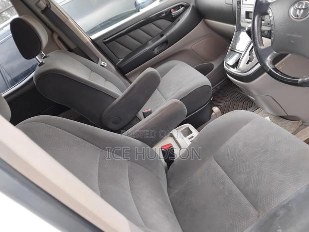 Toyota Alphard 2008 Off white