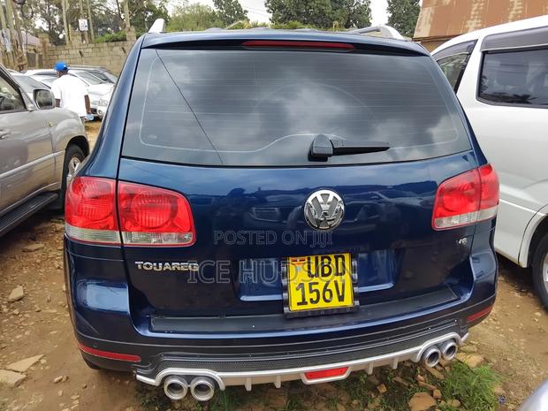 Volkswagen Touareg 2009 Blue