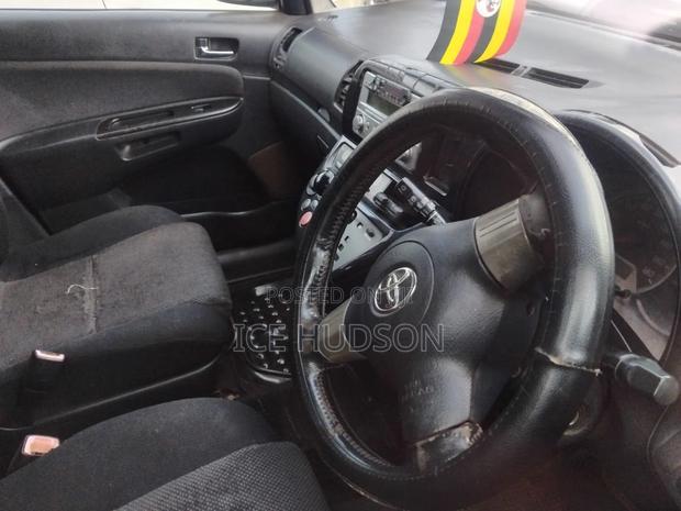 Toyota Wish 2006 Ivory