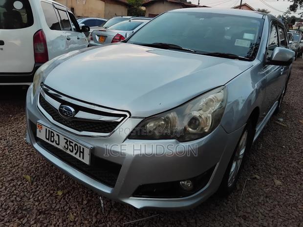 Subaru Legacy 2009 Silver