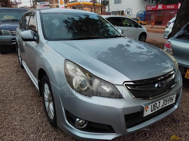 Subaru Legacy 2009 Silver