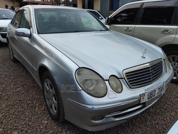 Mercedes-Benz E320 2009 Silver