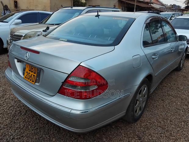 Mercedes-Benz E320 2009 Silver