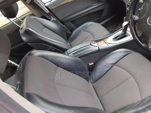Mercedes-Benz E320 2009 Silver