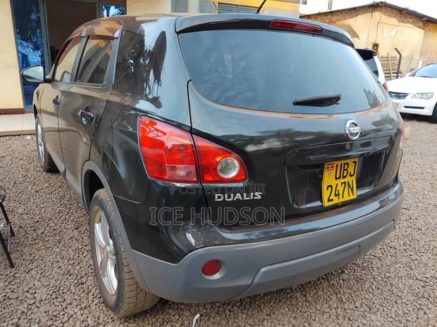 Nissan Dualis 2010 Black