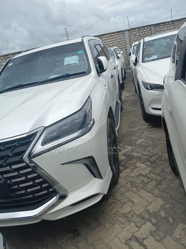 Lexus LX 450d AWD 2021 White