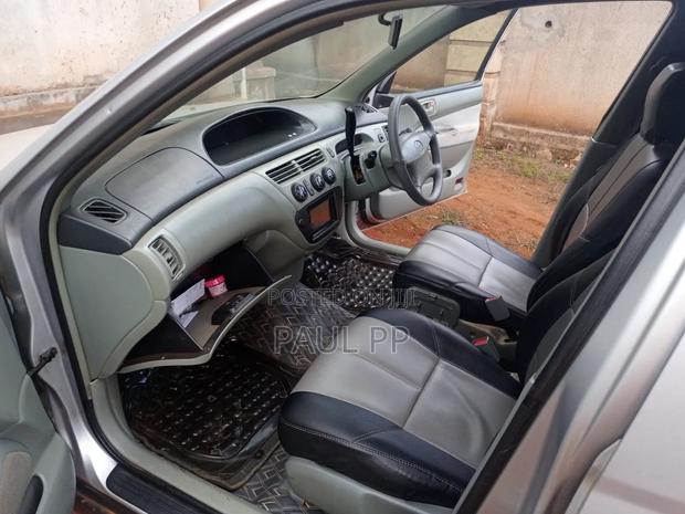 Toyota Vista 2002 Gray