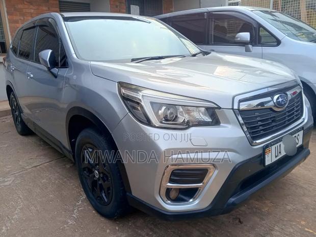 Subaru Forester 2018 Silver