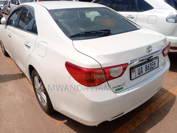 Toyota Mark X 2011 White