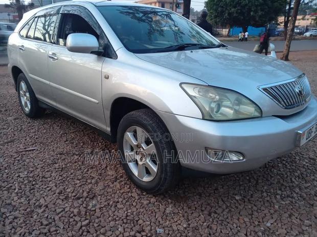Toyota Harrier 2009 Silver