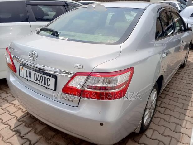 Toyota Premio 2012 Silver