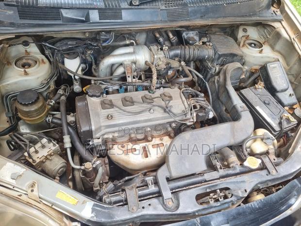 Toyota Raum 2005 Silver